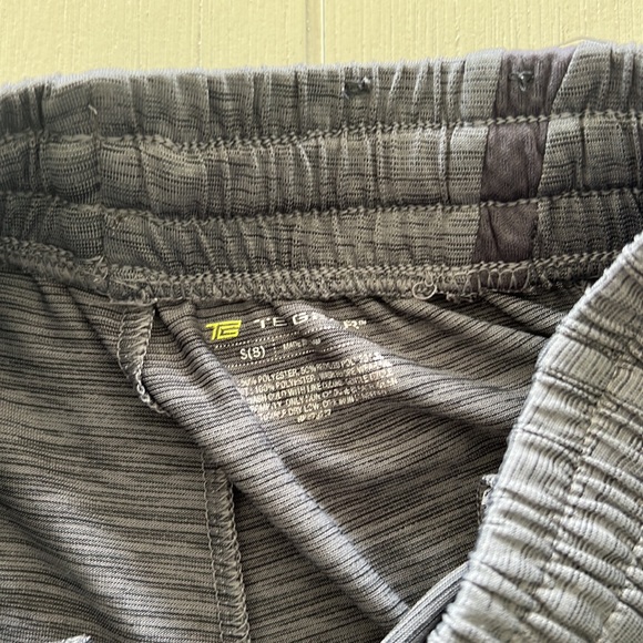 Tek Gear size 8 athletic shorts grey - Picture 3 of 5